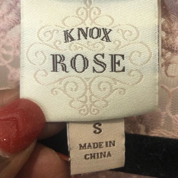 Knox Rose dusty pink short sleeve crocheted lace blouse top, size small - Picture 5 of 12